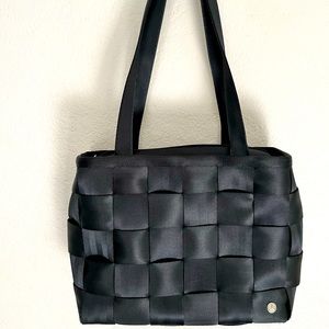 The Original Seatbelt Bag X Harveys 